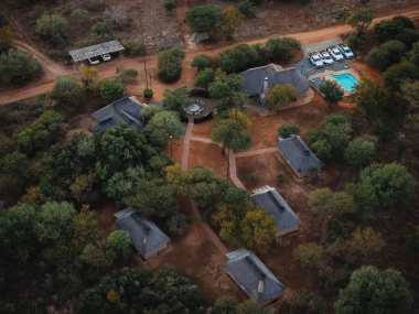 LikhuluSafaris-Accommodation-22-th.jpg