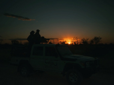 LikhuluSafaris-Hunting-Scenes-12-th.jpg
