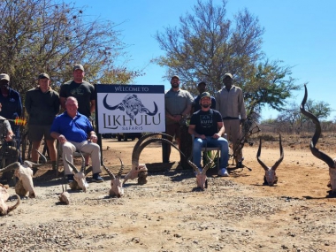 LikhuluSafaris-Hunting-Scenes-45-th.jpg