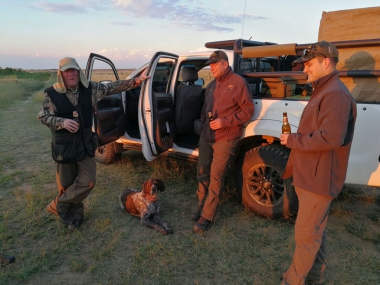 likhulu-wingshooting45-th.jpg